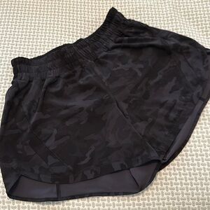 Lululemon Track That high rise shorts 5 inch